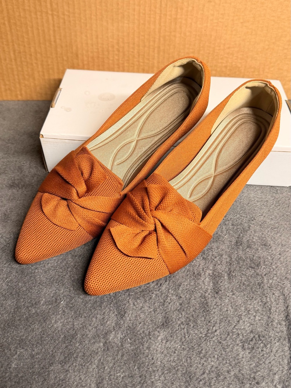 Brown Pointed Toe Knit Ballet Flats Bow Accent Size 10 / 41